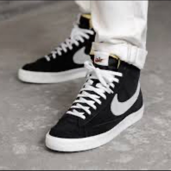 Nike Other - Nike Blazer Mid 77 Black Suede Padded Collar Retro Swoosh Men’s Size 10.5